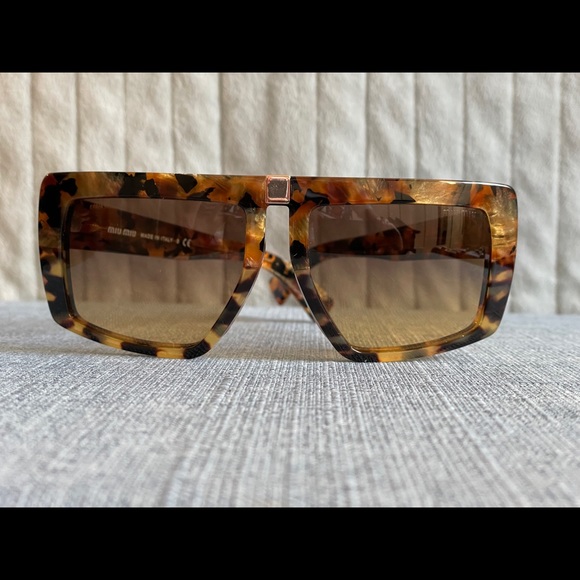 New MIU MIU Sunglasses - Picture 1 of 11